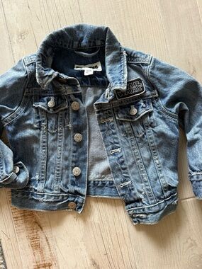 Star Wars Kids Denim Jean Jacket in Medium Blue, Gap 12/28 months.